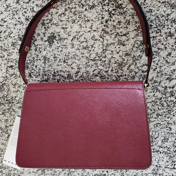 BNWT–Slightly Imperfect [👜 Marni Trunk Medium Saffiano Bag ] (#200) - Picture 4 of 12